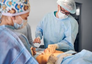 How To Manage Pain And Discomfort During The Worst Days After A Tummy Tuck?